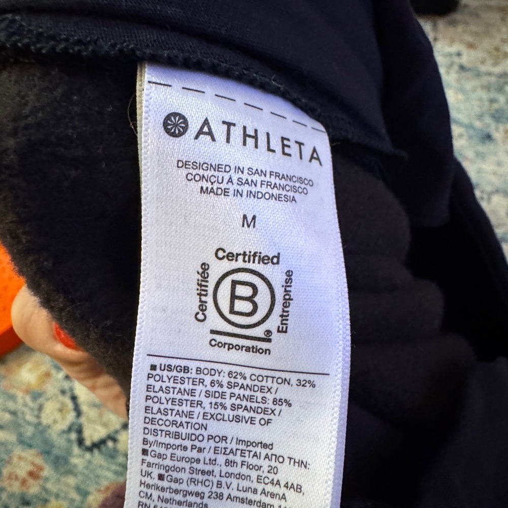 Athleta Retroplush Velvet Straight Leg Pant
Size Medium - Picture 9 of 10